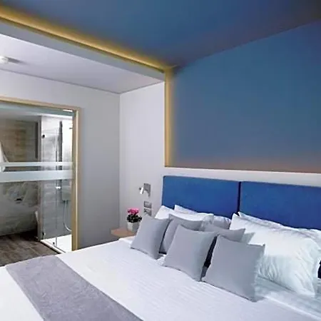 Tesoro Blu & Adults Only