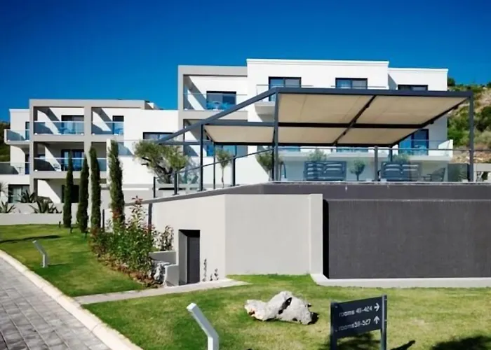 Tesoro Blu & Adults Only