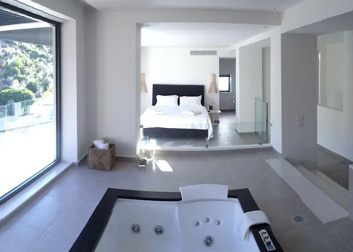 Tesoro Blu & Adults Only