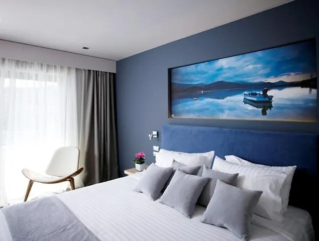 Tesoro Blu & Adults Only 4*